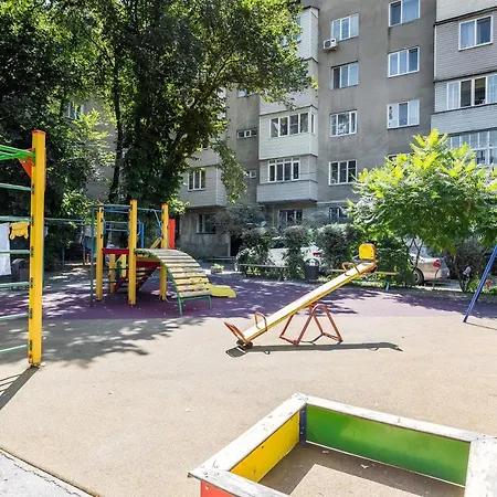 Центр Города, Оживленный Район Almaty Exterior photo