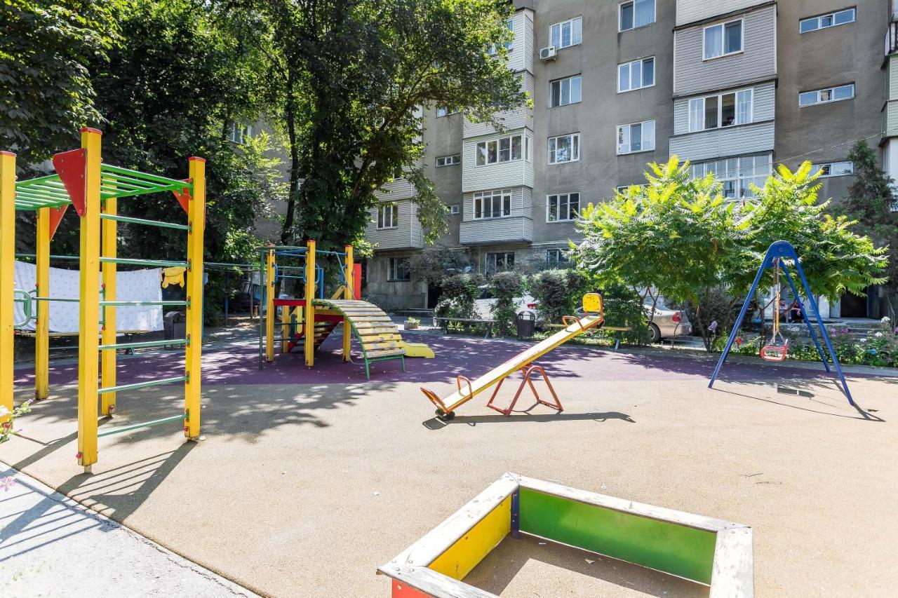 центр города, оживленный район Apartment